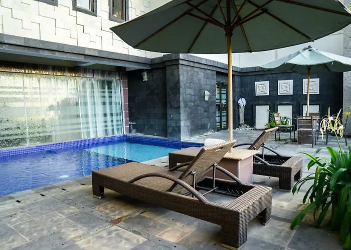 Puri Ayu Denpasar (Bali)